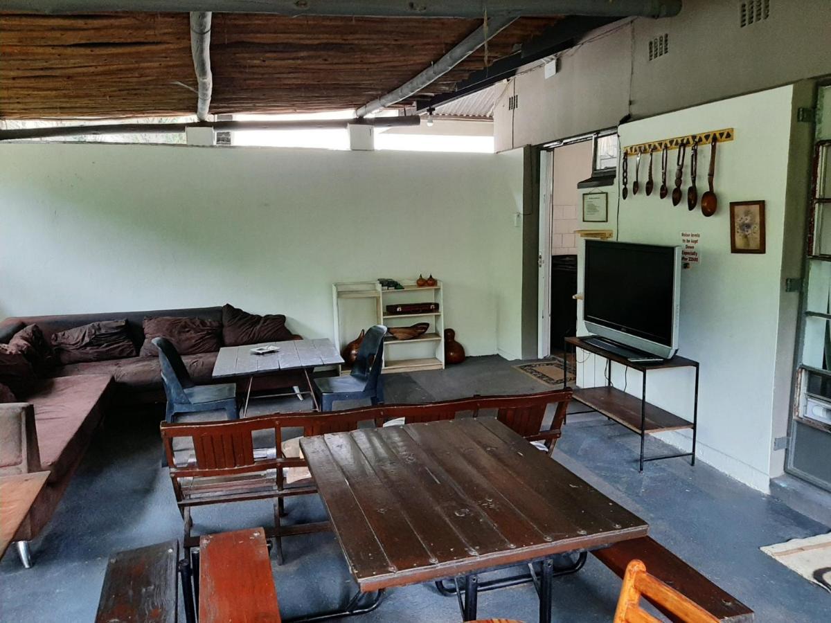 Elephant Walk Guesthouse And Back Packers 팔라보르와 외부 사진