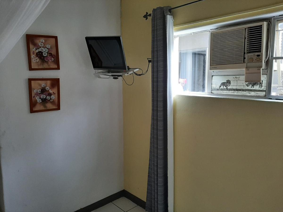 Elephant Walk Guesthouse And Back Packers 팔라보르와 외부 사진