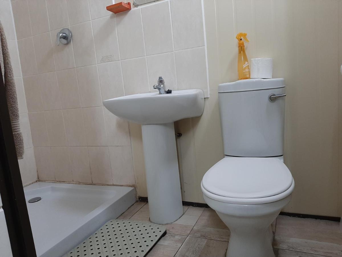 Elephant Walk Guesthouse And Back Packers 팔라보르와 외부 사진