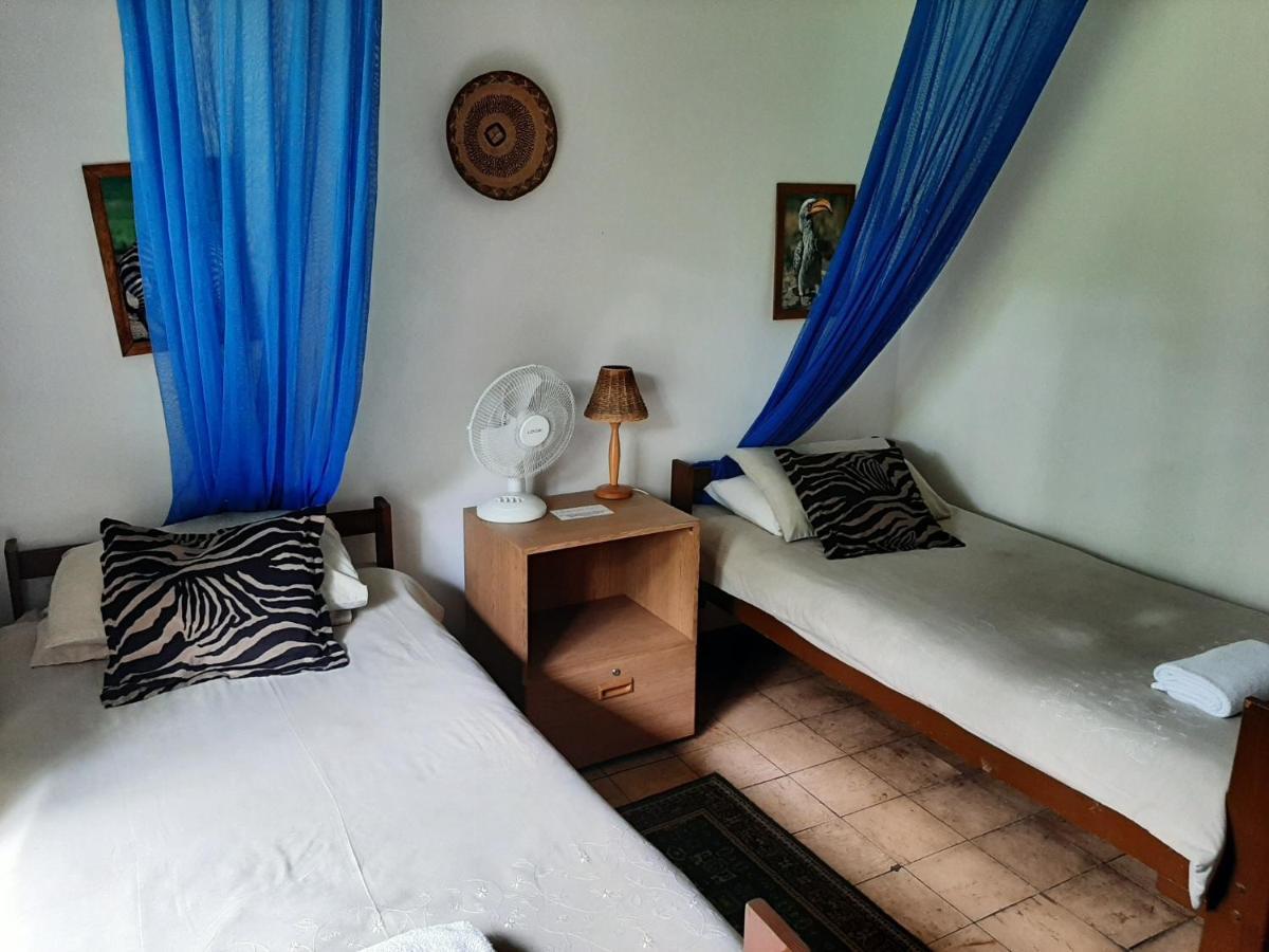 Elephant Walk Guesthouse And Back Packers 팔라보르와 외부 사진