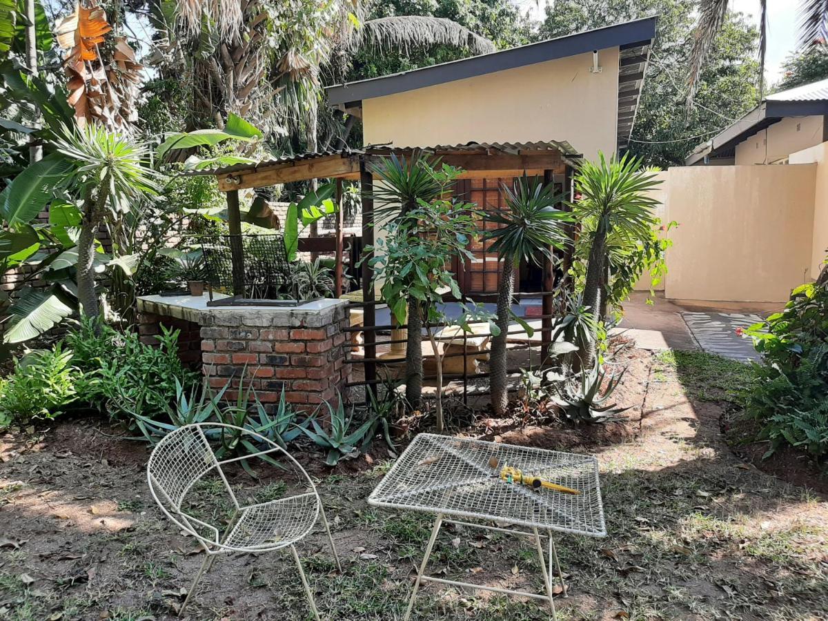 Elephant Walk Guesthouse And Back Packers 팔라보르와 외부 사진